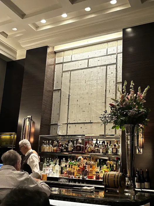 Gotham Lounge Picture 7