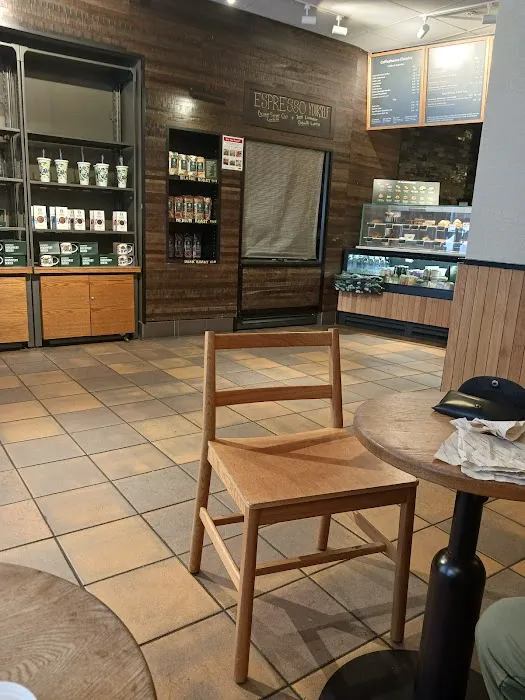 Starbucks Picture 5