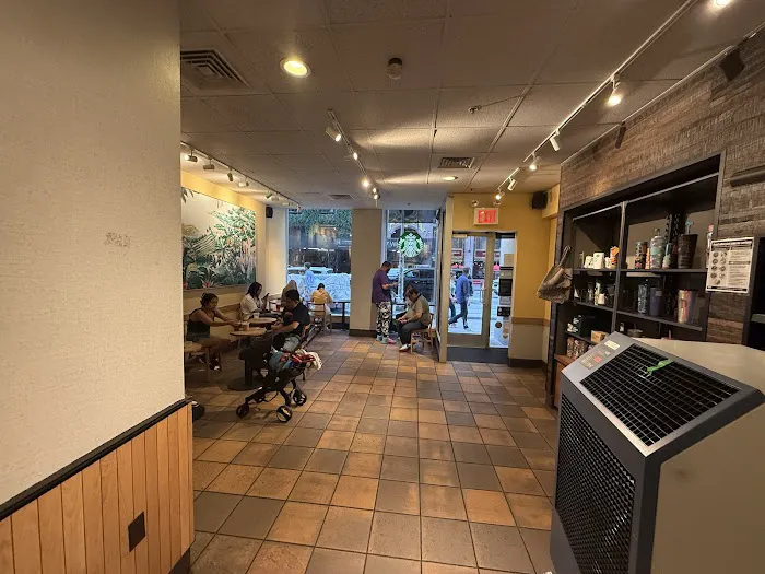 Starbucks Picture 10