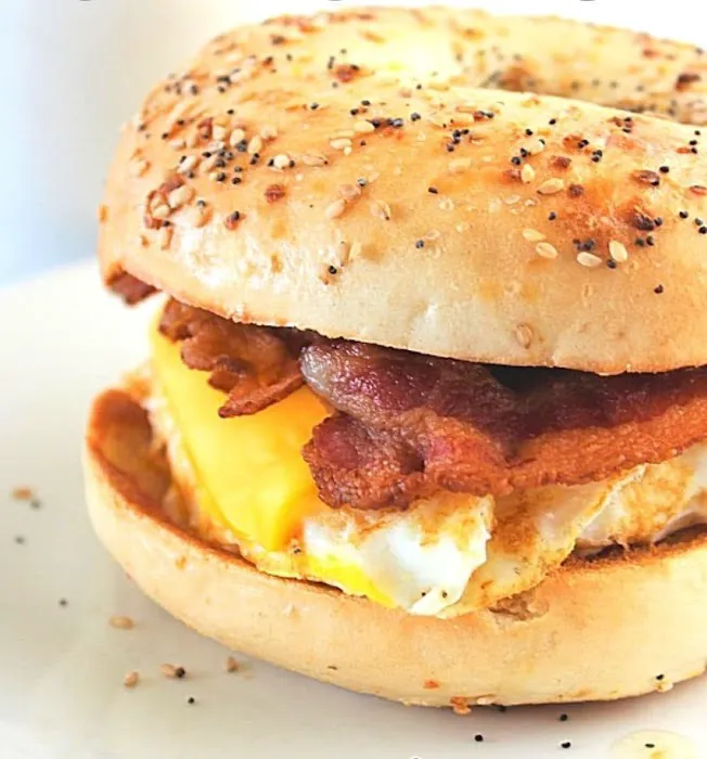 Broad Nosh Bagels Deli & Catering 58th Street Picture 1