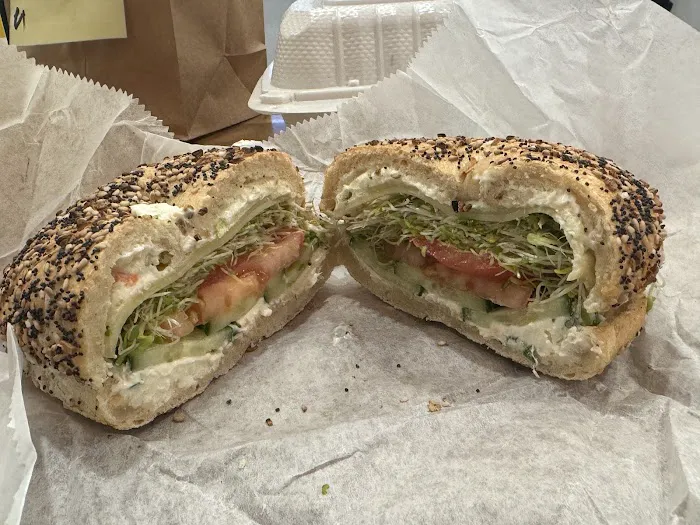 Broad Nosh Bagels Deli & Catering 58th Street Picture 6