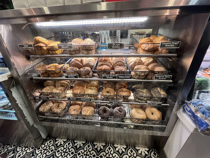 Broad Nosh Bagels Deli & Catering 58th Street Picture 9
