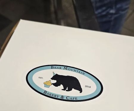 Bear Mountain Bakery and Cafe
