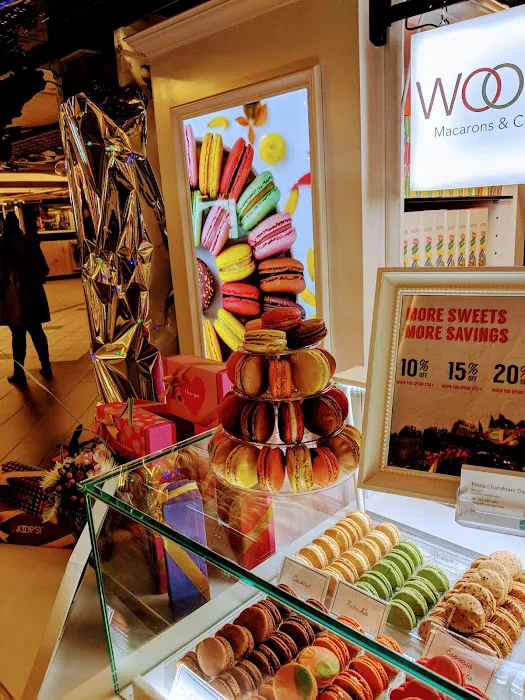 Woops! Macarons & Gifts (Columbus Circle) Picture 4