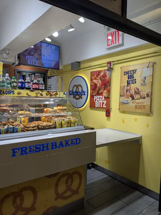 Wetzel's Pretzels Picture 6