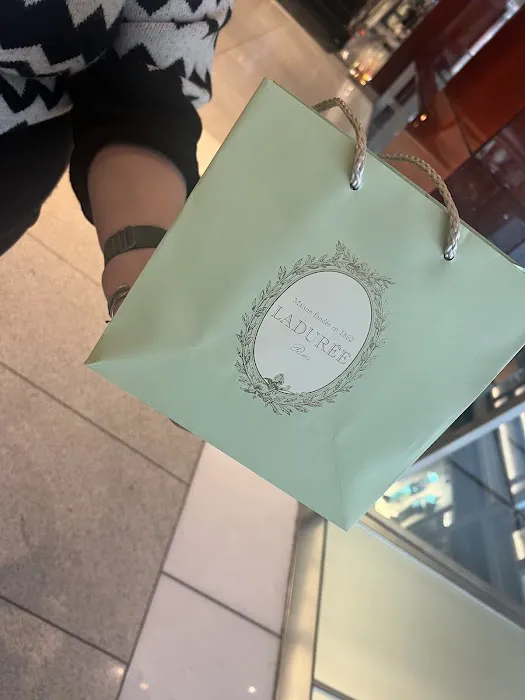 Ladurée Picture 9