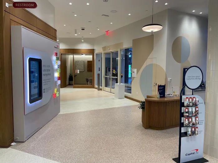 Capital One Café Picture 9
