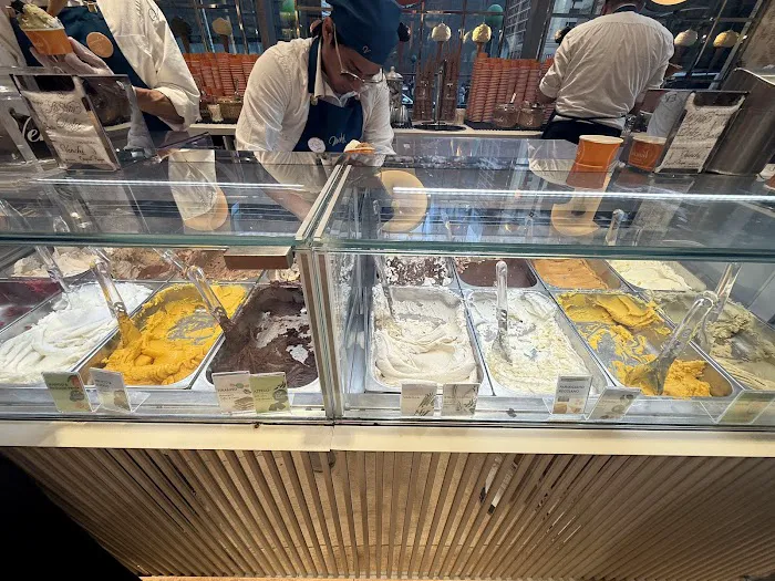 Venchi Chocolate & Gelato Columbus Circle Picture 4