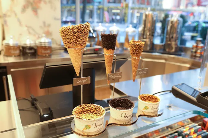 Venchi Chocolate & Gelato Columbus Circle Picture 1