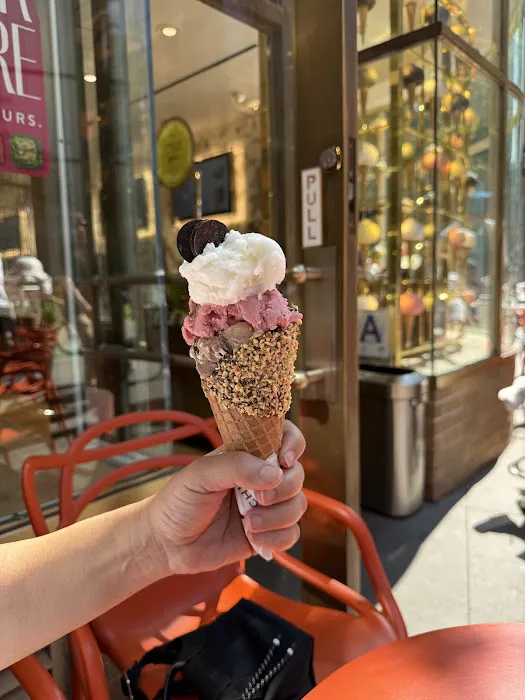 Venchi Chocolate & Gelato Columbus Circle Picture 7