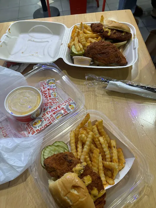 Dave's Hot Chicken Picture 8