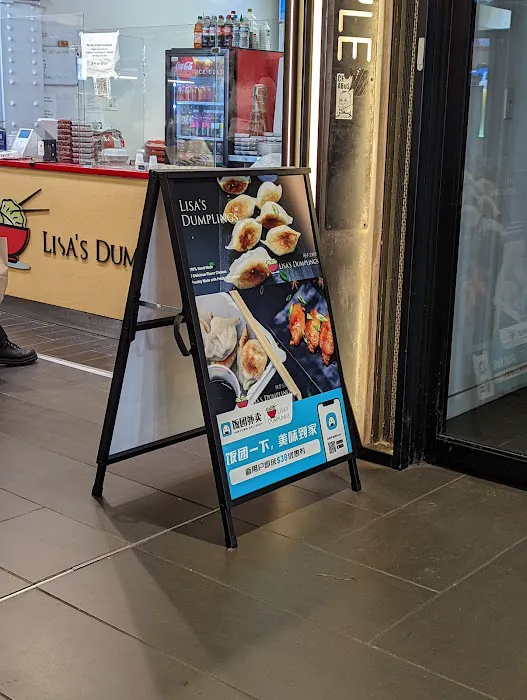 Lisa's Dumplings Picture 9