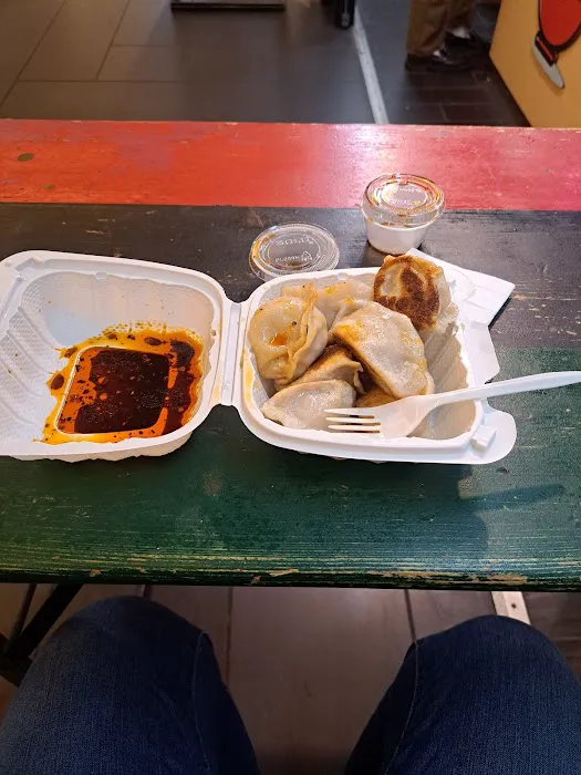 Lisa's Dumplings Picture 5