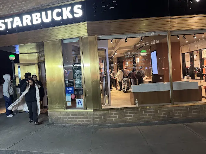Starbucks Picture 7