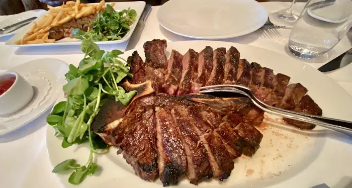 Porter House Bar and Grill Picture 9