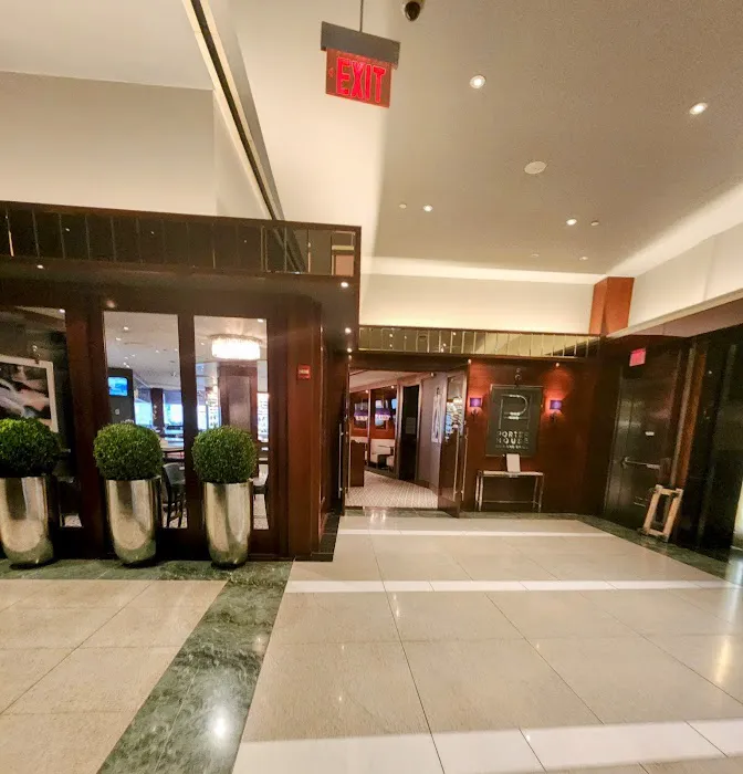 Porter House Bar and Grill Picture 8