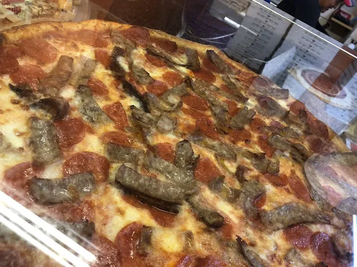 La Traviata Pizzeria Picture 2
