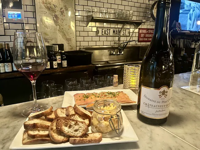 Vanguard Wine Bar (Upper West Side) Picture 9
