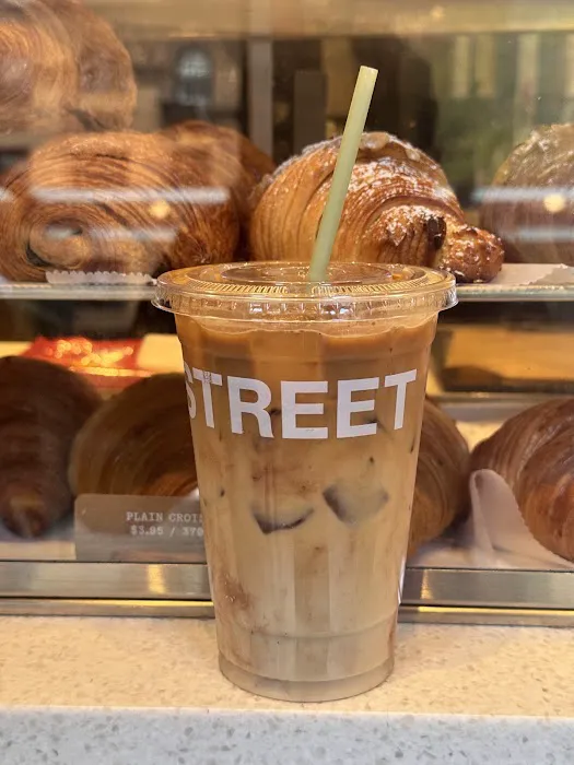 Blank Street Coffee Picture 6