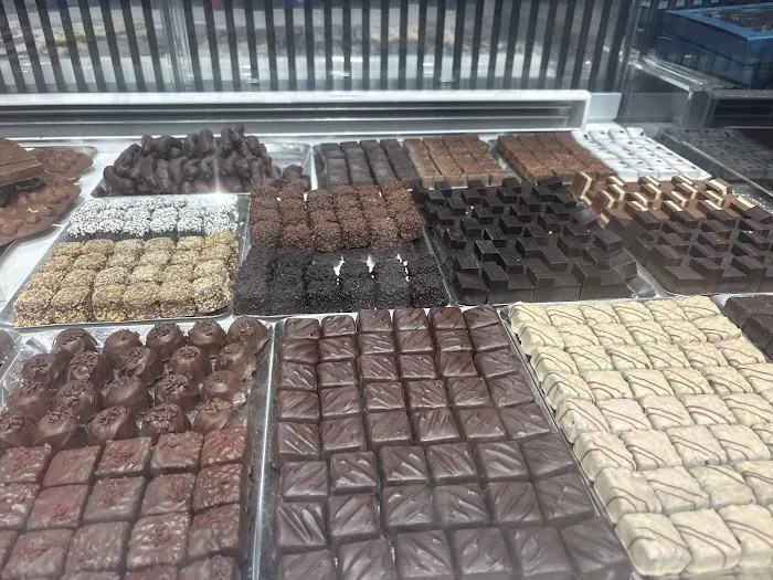 Venchi Chocolate and Gelato Columbus Av Picture 3