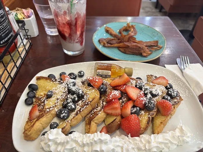 Carnegie Diner & Cafe Picture 9