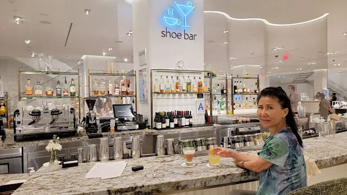 Shoe Bar Picture 1