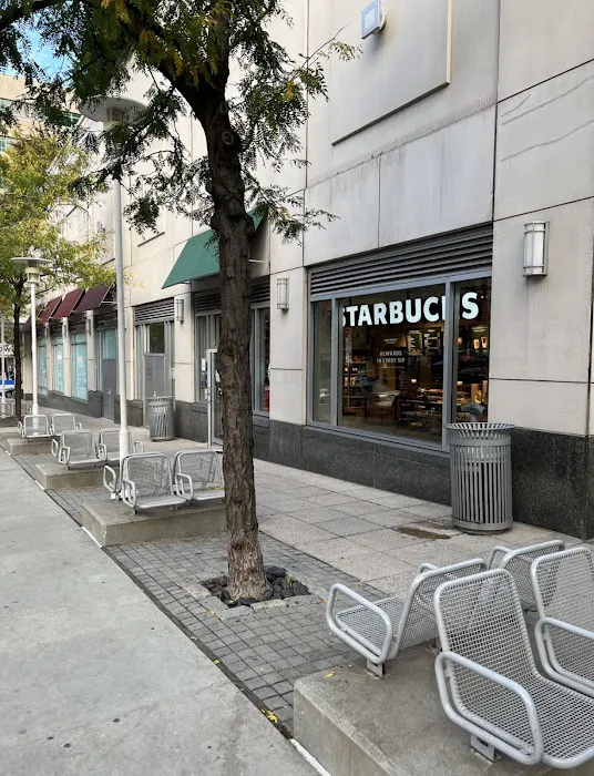 Starbucks Picture 3