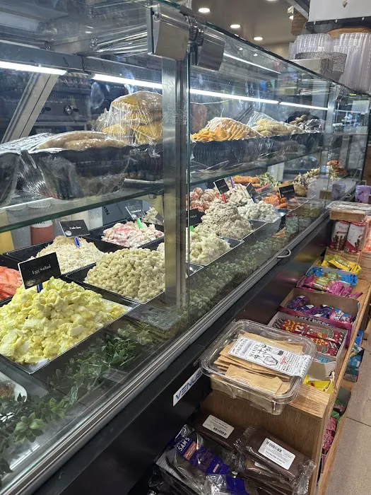 Green Apple Gourmet Market Deli Picture 8