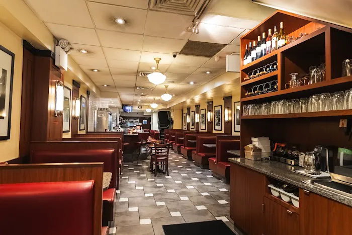 Palace Restaurant Picture 2