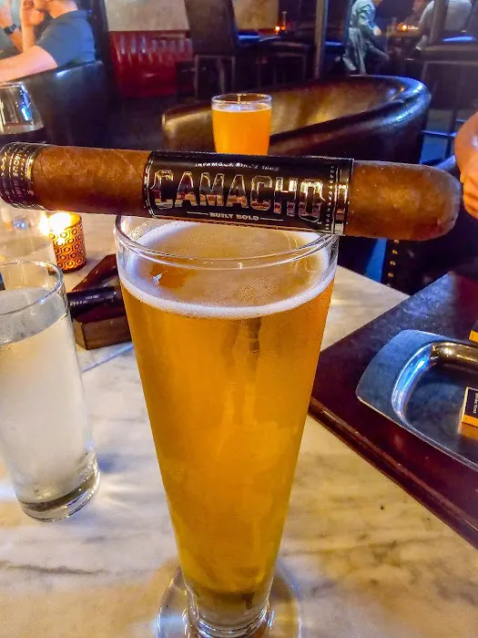 Merchants Cigar Bar Picture 8