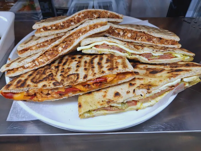 Kanoxxo Cafe & Deli Picture 6