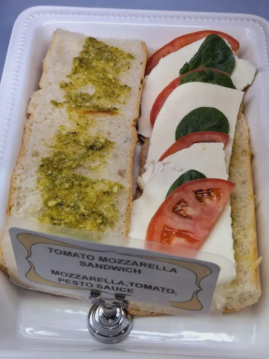Kanoxxo Cafe & Deli Picture 4