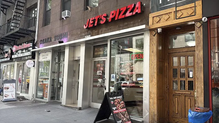 Jet's Pizza Picture 1