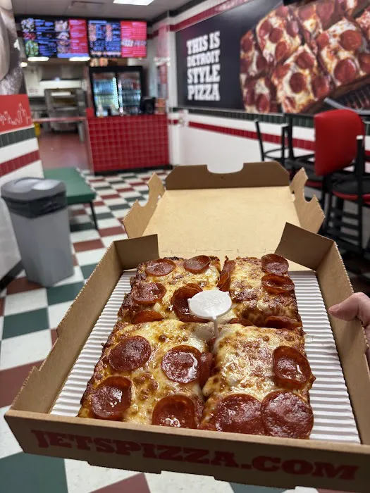 Jet's Pizza Picture 9