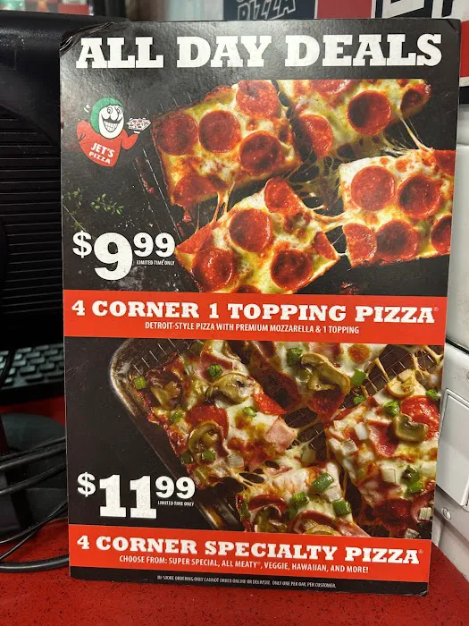 Jet's Pizza Picture 3