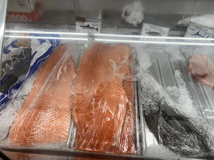 Roy's Fish Market Picture 7