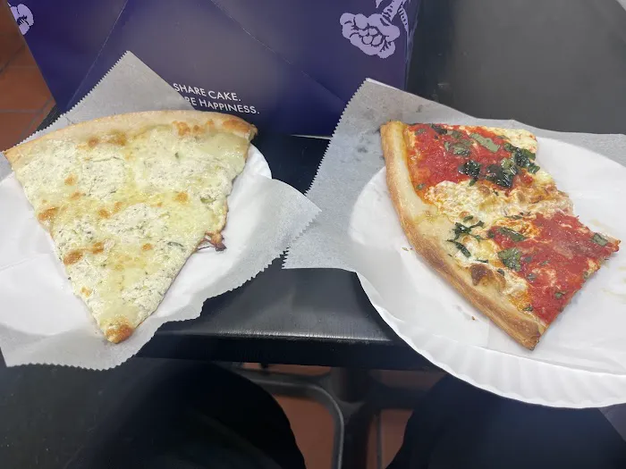 Uncle Vinny's Pizza Picture 4