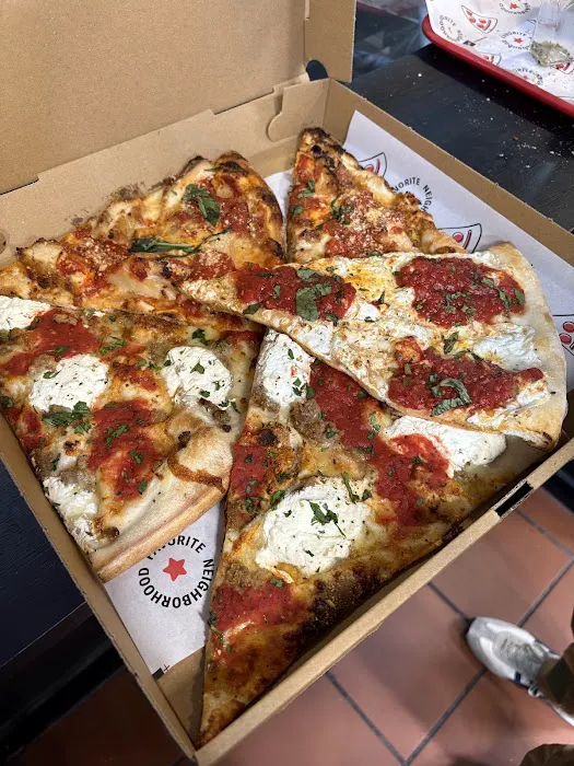 Uncle Vinny's Pizza Picture 8