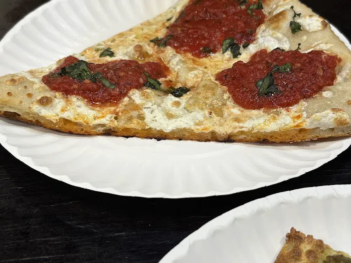 Uncle Vinny's Pizza Picture 5