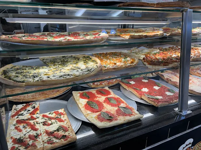 Uncle Vinny's Pizza Picture 9