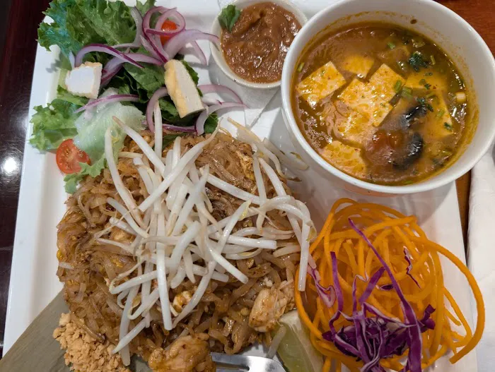 Grata Thai Cuisine Picture 10