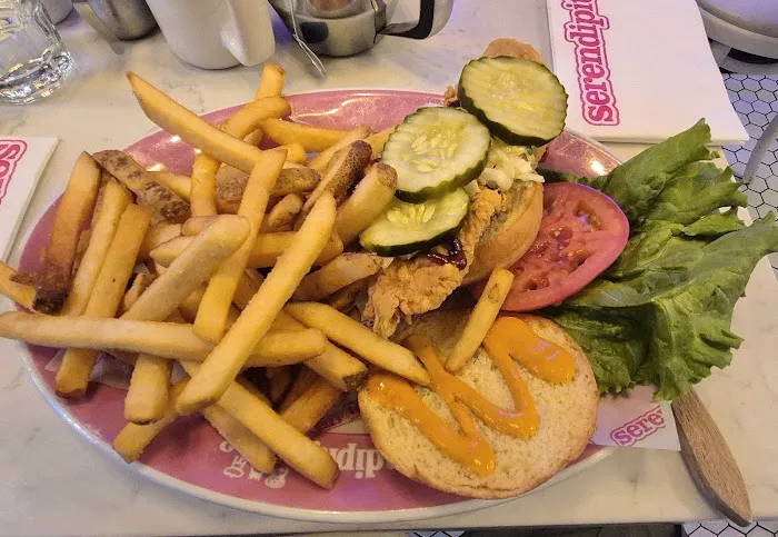 Serendipity 3 - Upper East Side Picture 4
