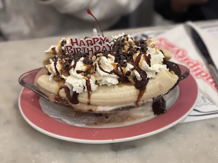 Serendipity 3 - Upper East Side Picture 2