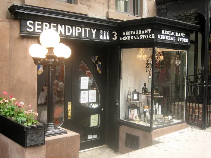 Serendipity 3 - Upper East Side Picture 3