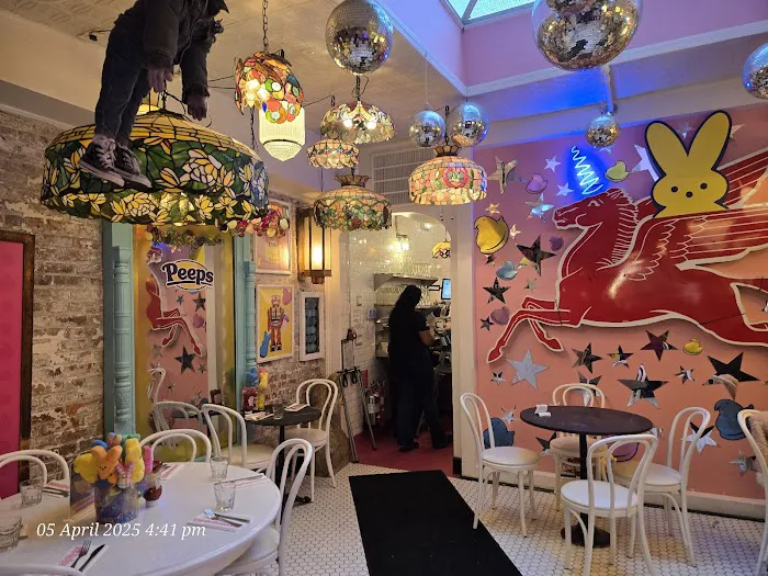 Serendipity 3 - Upper East Side Picture 5
