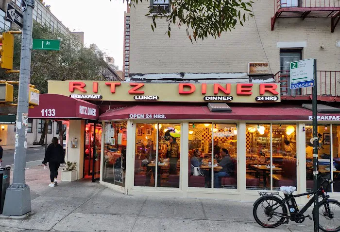 Ritz Diner Picture 4