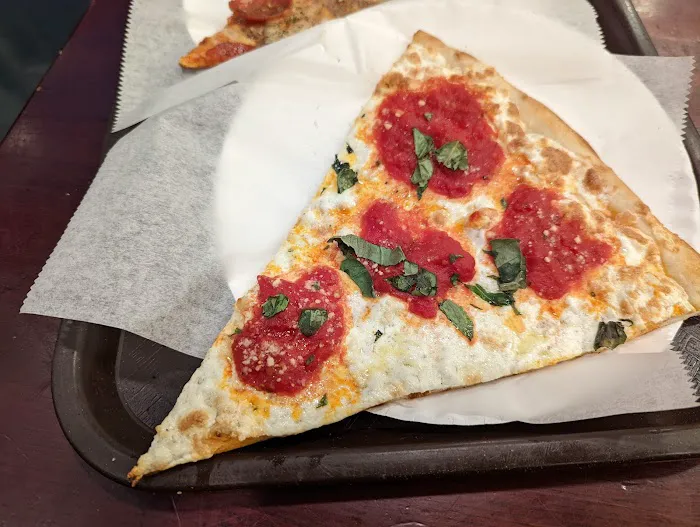 Lunetta Pizza & Restaurant Picture 4