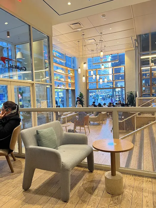 Capital One Café Picture 6