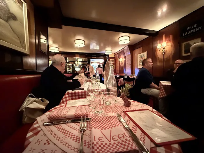 Le Veau d'Or Picture 8