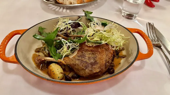 Le Veau d'Or Picture 1
